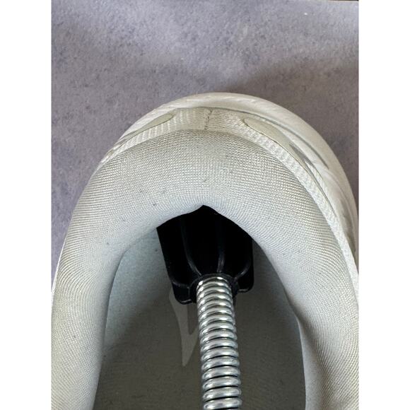 Brooks Adrenaline GTS 23 Womens 9 Wide Shoes Running White Sneaker 1203811D104 - Picture 15 of 15